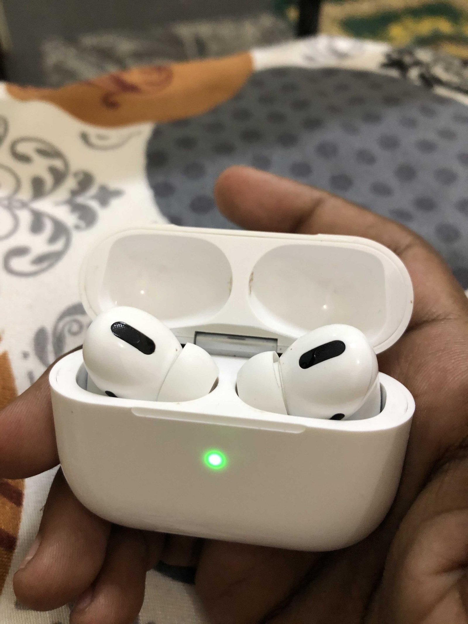 Airpods Pro High Copy مزاد الدوحة 4171