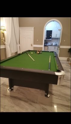 billiard Pool table 9 feet