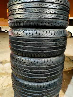 275-40-22 Goodyear Tyre.