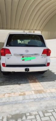 في اكس ار ابيض ثلجي موديل ٢٠١٢ ماشي ٤٠٠ الف ( قير ماكينه شاصي شركة ) عالفحص و استماره ساريه