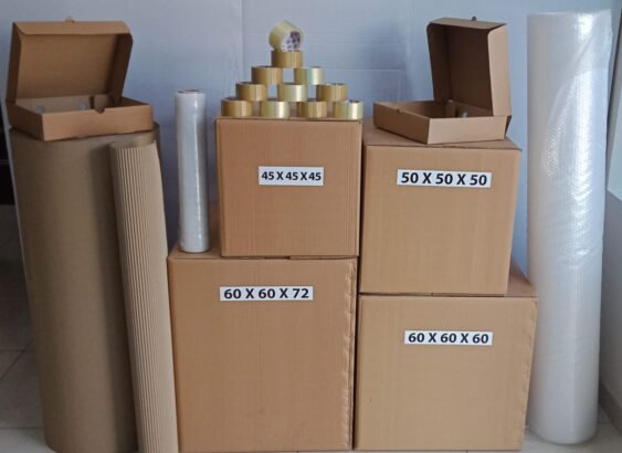 كرتون الشحن والتخزين ونقل الاثاث