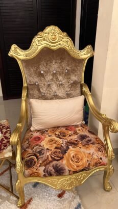 كنب 3كبار و 2صغار يكفي 10 اشخاص تقريبًا (مستعمل)